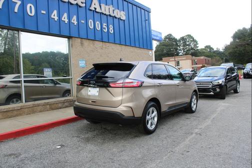 2021 Ford Edge SE