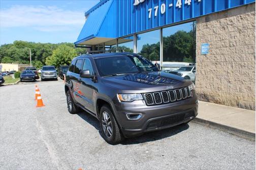 2020 Jeep Grand Cherokee Laredo