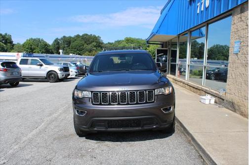 2020 Jeep Grand Cherokee Laredo