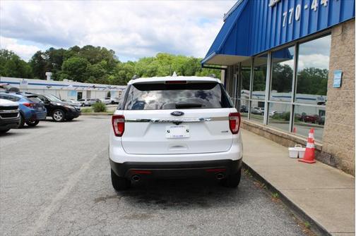 2016 Ford Explorer Base
