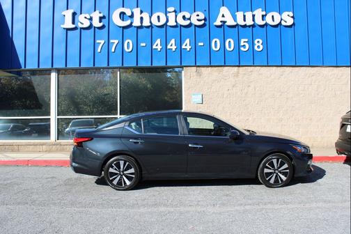 2021 Nissan Altima 2.5 SV