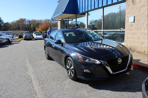 2021 Nissan Altima 2.5 SV