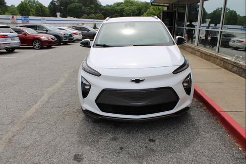White 2023 Chevrolet Bolt EUV FWD 4dr LT