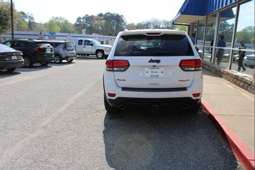 White 2017 Jeep Grand Cherokee Trailhawk