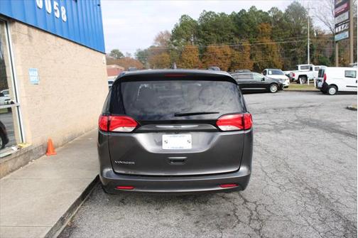 2021 Chrysler Voyager LXI