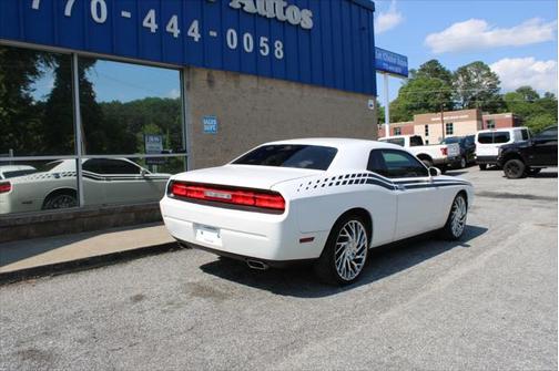 2013 Dodge Challenger SXT