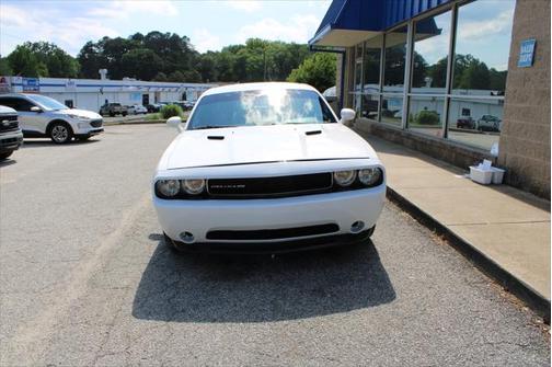 2013 Dodge Challenger SXT