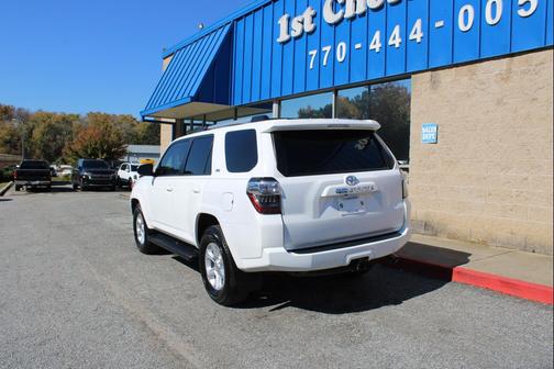 2022 Toyota 4Runner SR5