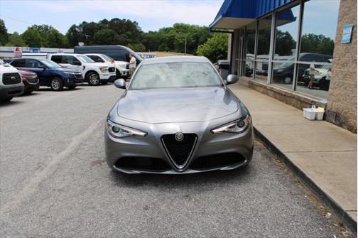 2018 Alfa Romeo Giulia Base