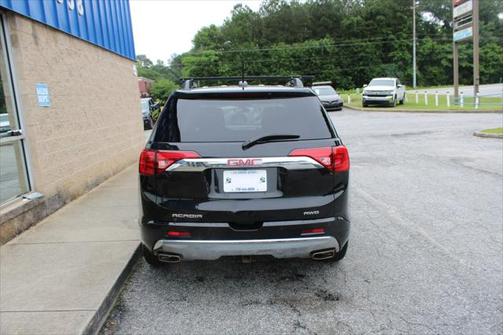 2017 GMC Acadia Denali