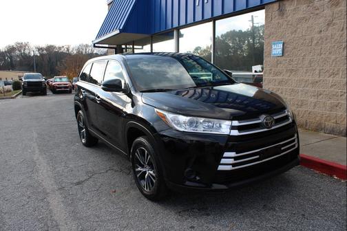2019 Toyota Highlander LE
