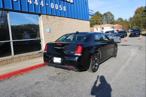 2018 Chrysler 300 Touring
