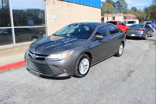 2016 Toyota Camry XLE