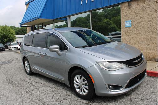 Silver 2019 Chrysler Pacifica Touring L