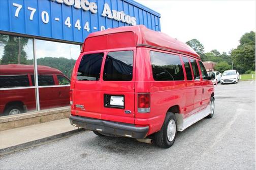 2007 Ford E350 Super Duty XL Wagon