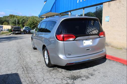 2019 Chrysler Pacifica Touring L