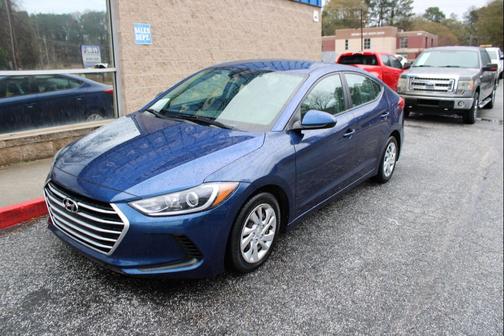 2018 Hyundai ELANTRA SE