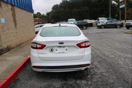 2016 Ford Fusion Hybrid SE