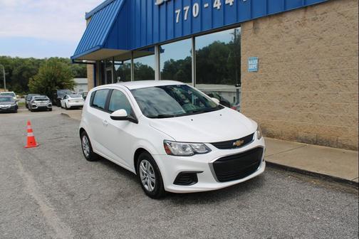 2020 Chevrolet Sonic 5dr HB LT w/1FL