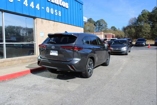 2020 Toyota Highlander XLE