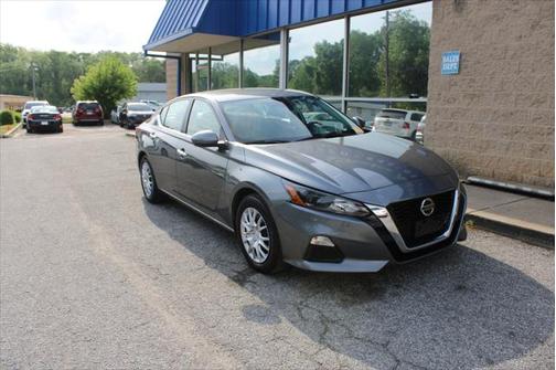 2022 Nissan Altima 2.5 S Sedan