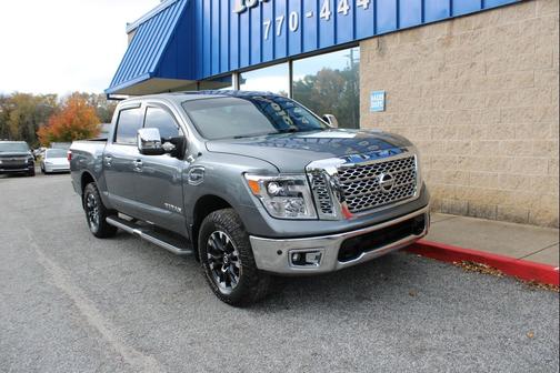 2017 Nissan Titan SL