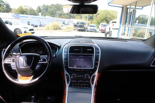 2020 Lincoln Nautilus Reserve AWD