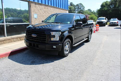 Black 2017 Ford F-150 XLT