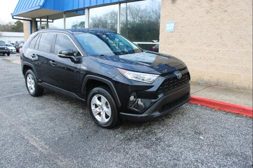 2020 Toyota RAV4 Hybrid XLE