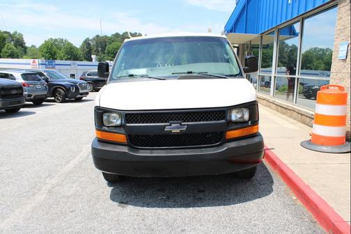 White 2016 Chevrolet Express 2500 LT