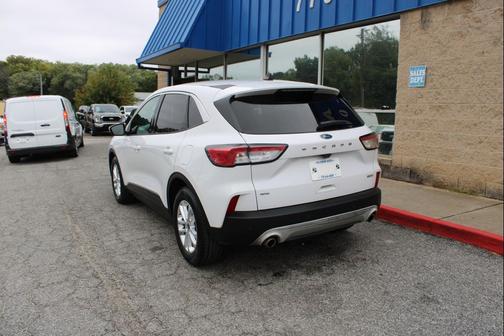2020 Ford Escape SE