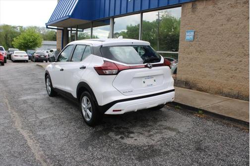 2023 Nissan Kicks S