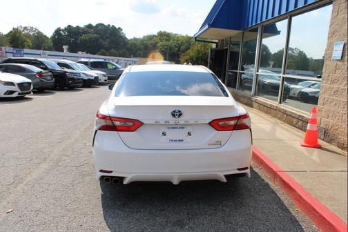 2018 Toyota Camry Hybrid LE