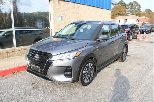 2022 Nissan Kicks SV
