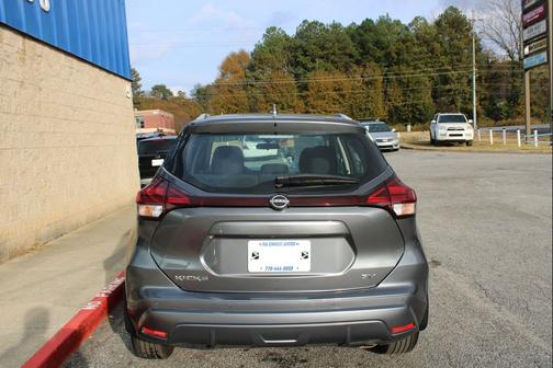 2022 Nissan Kicks SV