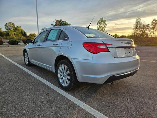 2011 Chrysler 200 Touring