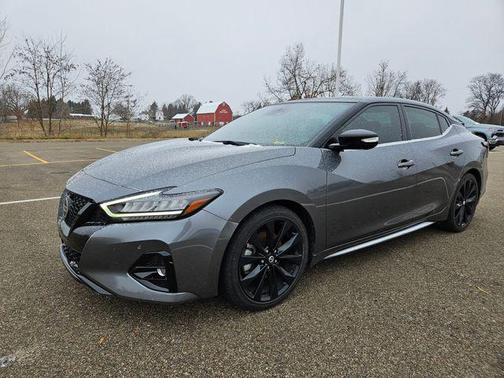 2022 Nissan Maxima SR Xtronic CVT