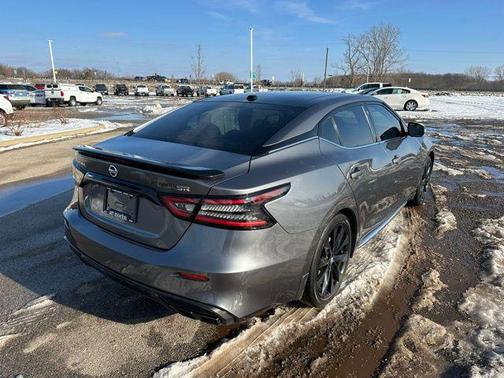 2022 Nissan Maxima SR Xtronic CVT