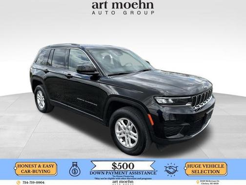 Diamond Black 2023 Jeep Grand Cherokee Laredo