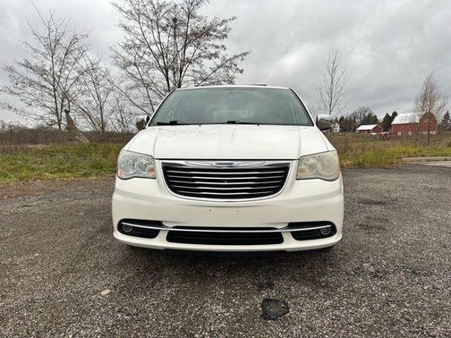 2011 Chrysler Town & Country Touring-L