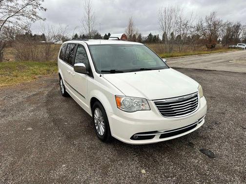 2011 Chrysler Town & Country Touring-L