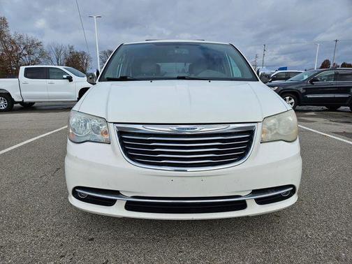 2011 Chrysler Town & Country Touring-L