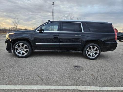 2016 Cadillac Escalade ESV Premium