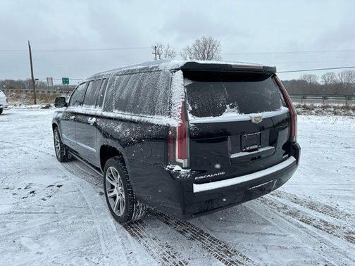 2016 Cadillac Escalade ESV Premium