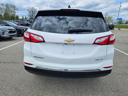 Summit White 2021 Chevrolet Equinox 1LT