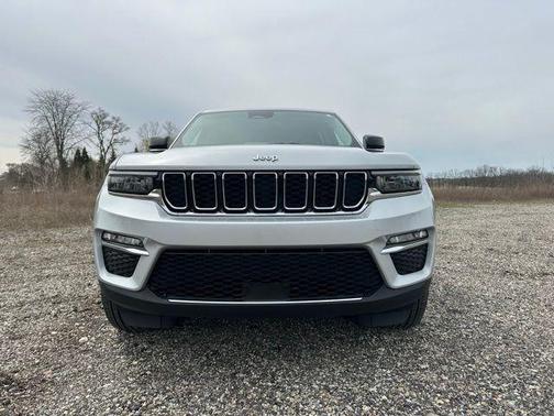 2023 Jeep Grand Cherokee Limited X