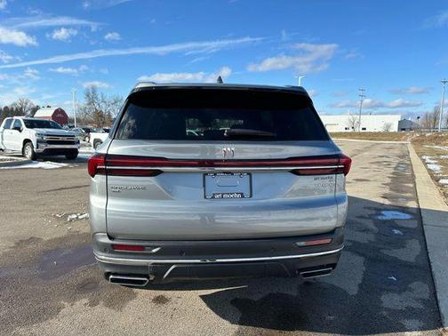 2025 Buick Enclave Preferred FWD