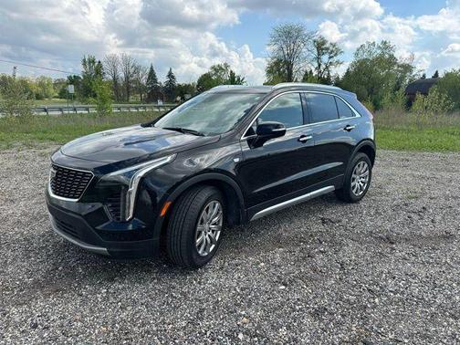 2023 Cadillac XT4 Premium Luxury