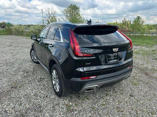 2023 Cadillac XT4 Premium Luxury
