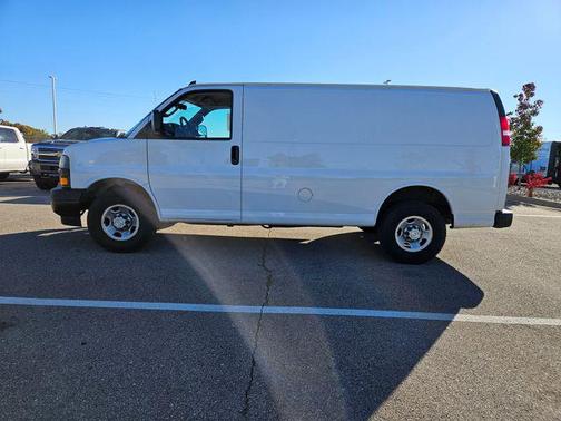 2020 Chevrolet Express 2500 RWD 2500 Regular Wheelbase WT